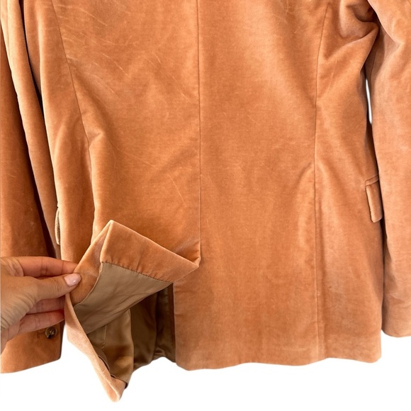 Reiss Aubrie Velvet Double Breasted Blazer Jacket in Peach - Picture 9 of 14